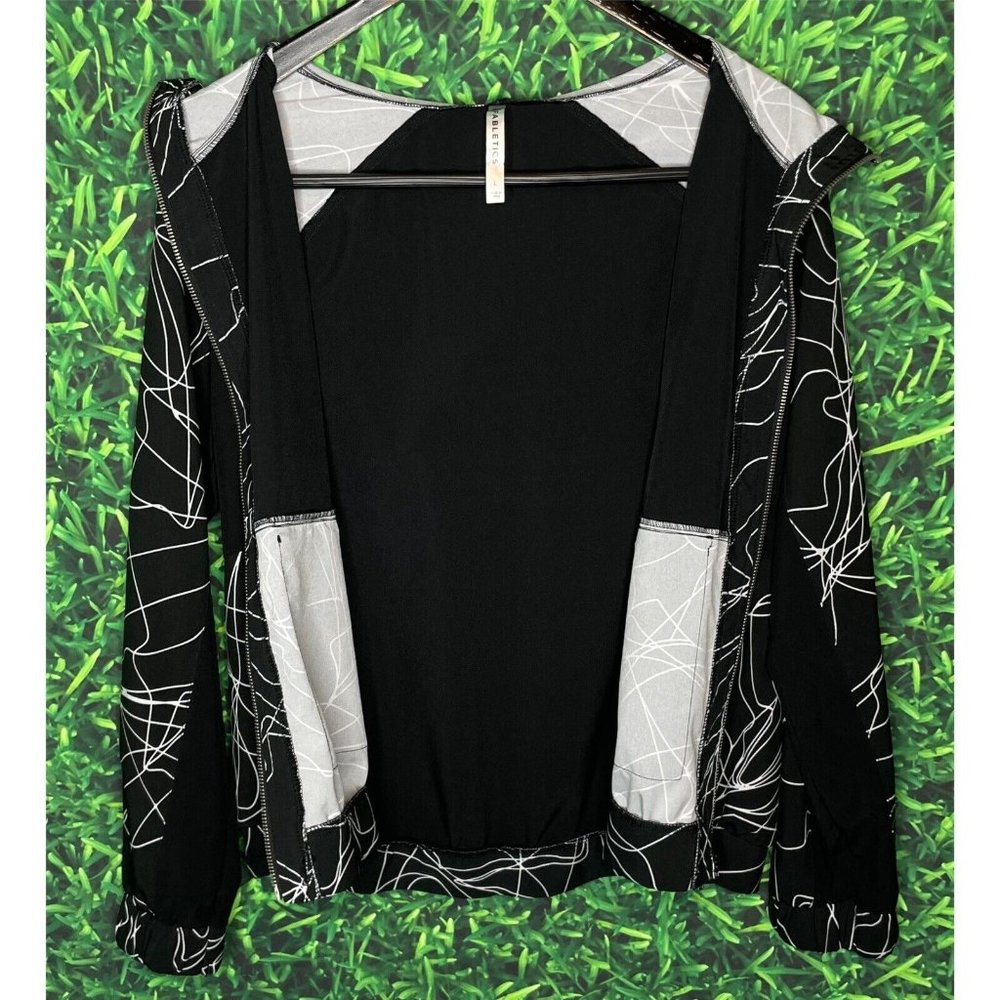 Fabletics Jiae Women's Large Lightweight Hooded Black White Windbreaker Jacket - Picture 2 of 5